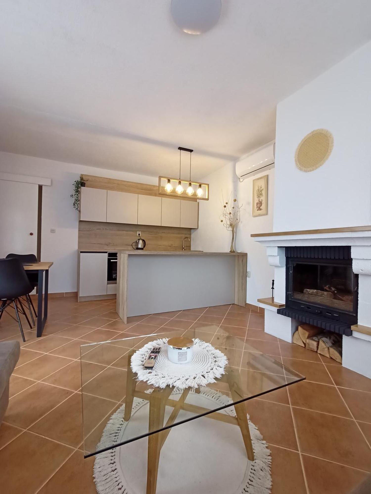 Village Apartment Zagvozd Buitenkant foto