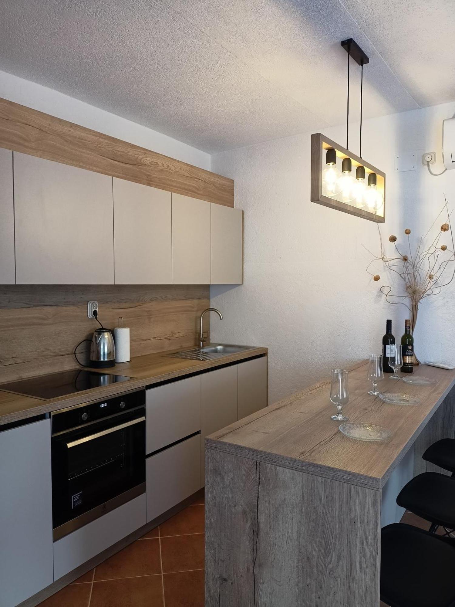 Village Apartment Zagvozd Buitenkant foto